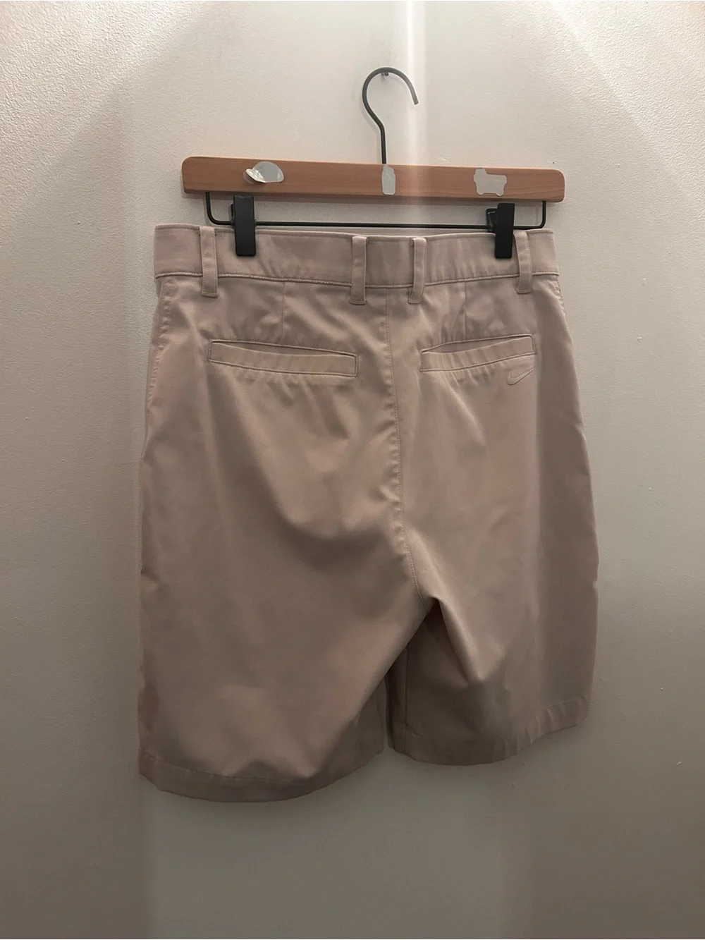 Nike Men's Tan Flat-Front Chino Shorts